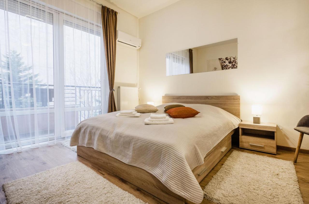 Downtown Charm With Balcony And Garden View Apartment บูดาเปสต์ ภายนอก รูปภาพ