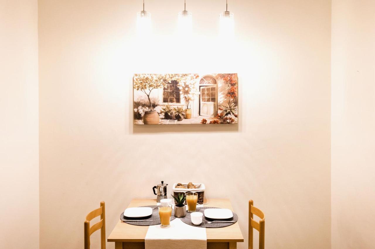 Downtown Charm With Balcony And Garden View Apartment บูดาเปสต์ ภายนอก รูปภาพ